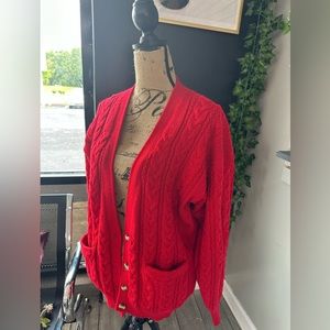 Carriage Court • Open Knit Sweater • L